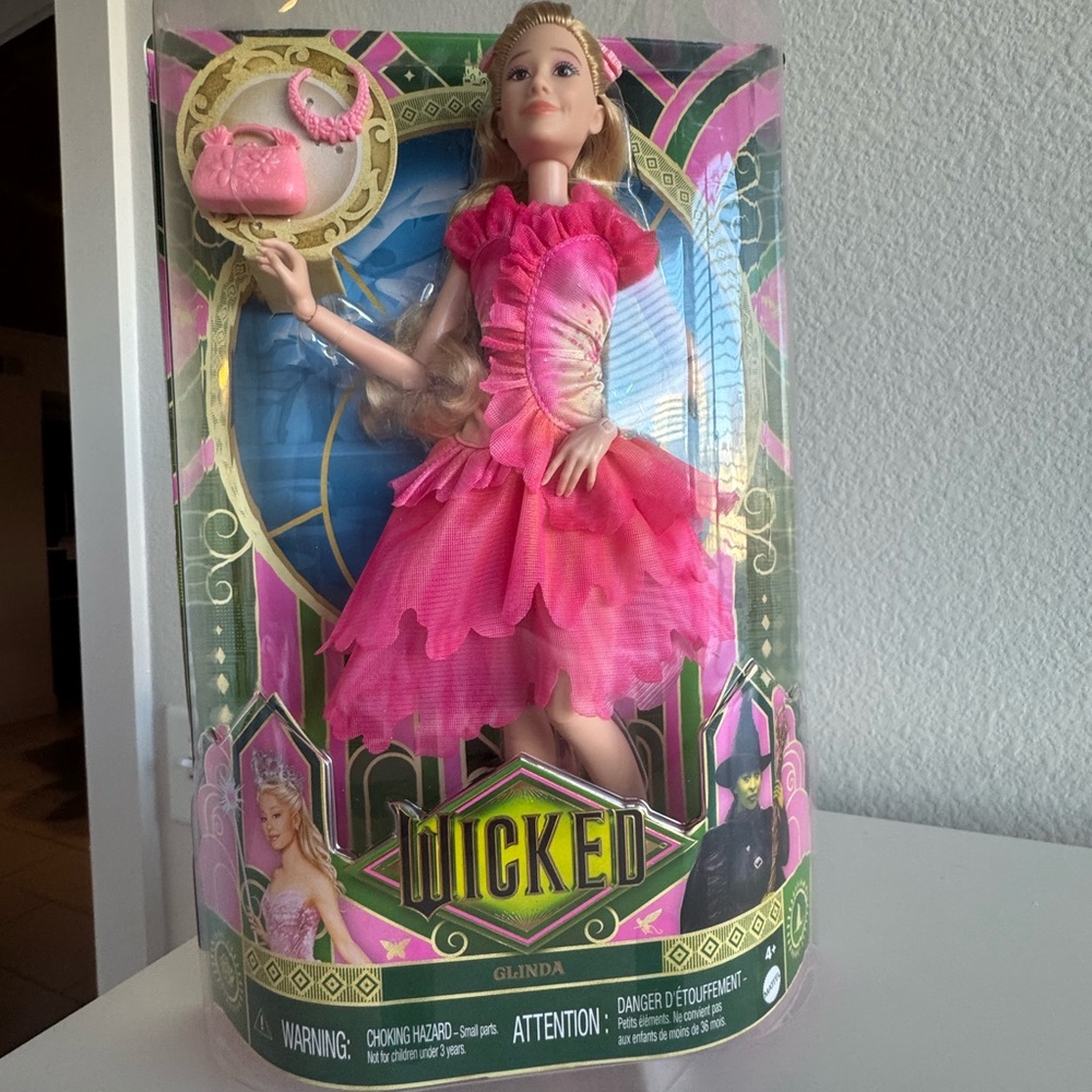 GLINDA OZDUST BALLROOM Mattel Wicked Movie 11" Fashion Doll IN HAND!!! - Picture 10 of 10
